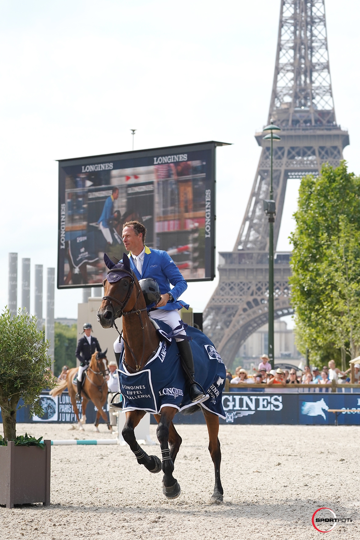 Photos by ©Sportfot