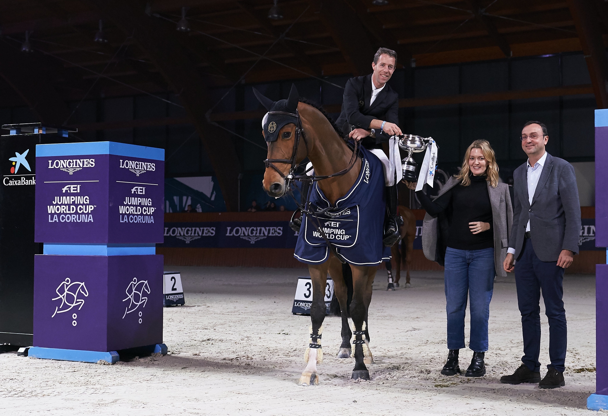 Photos Copyright © FEI/Manuel Queimadelos