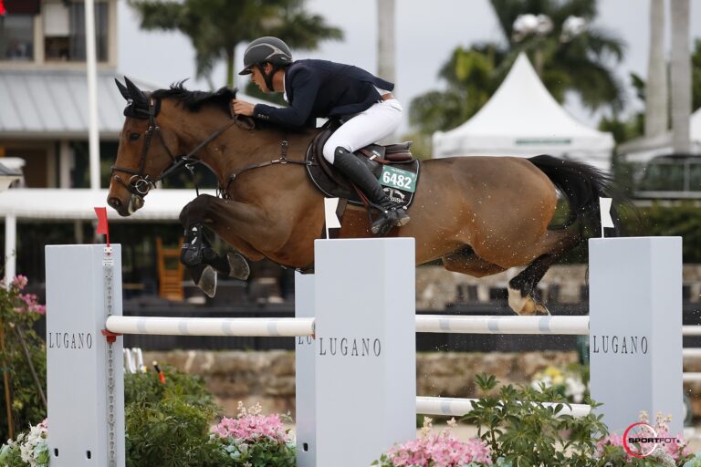 Photos Copyright © Sportfot