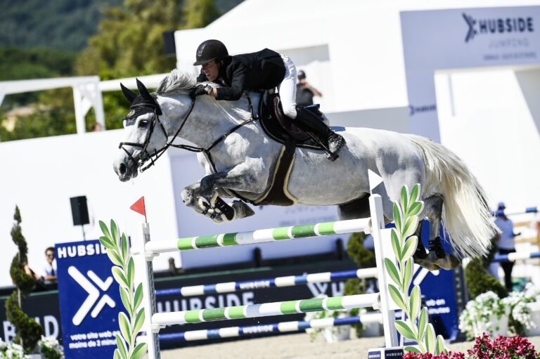 @Hubside Jumping by Marco Villanti