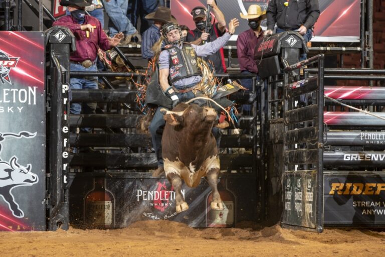 Photo by AndreSilva-BullStockMedia, courtesy of PBR